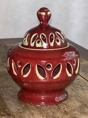 Vintage Bombay Company Red Porcelain Reticulated Potpourri Bowl & Lid Jar